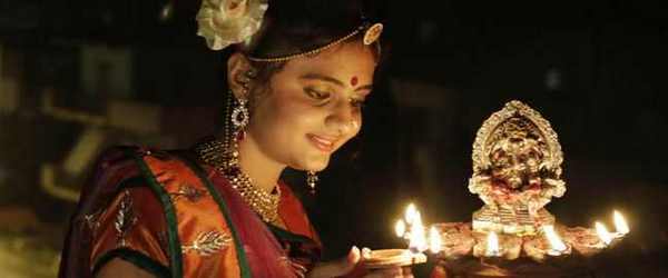 DIWALI-Indian-Festival-of-Lights-001